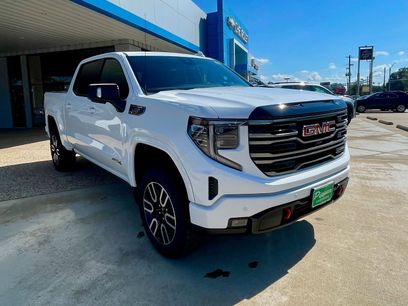 New 2026 GMC Sierra 1500 AT4 w/ AT4 Preferred Package