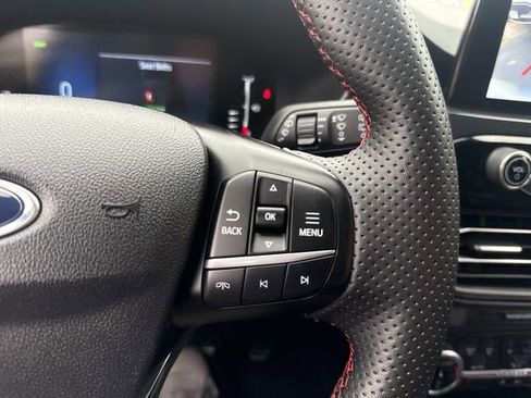 Used 2023 Ford Escape ST-Line Select image 30