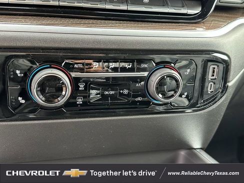 New 2026 Chevrolet Silverado 2500 LT w/ Leather Package AWD/4WD image 18