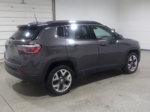 Used 2019 Jeep Compass Limited w/ Advanced Safety Group AWD/4WD image 4