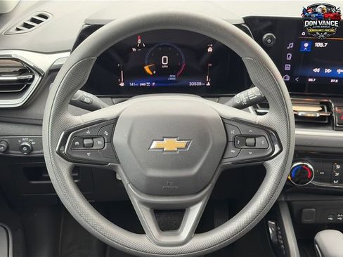 Used 2025 Chevrolet TrailBlazer LT AWD/4WD image 15