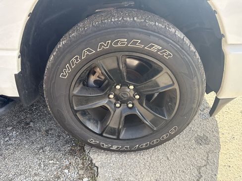 Used 2022 RAM 1500 Big Horn image 9