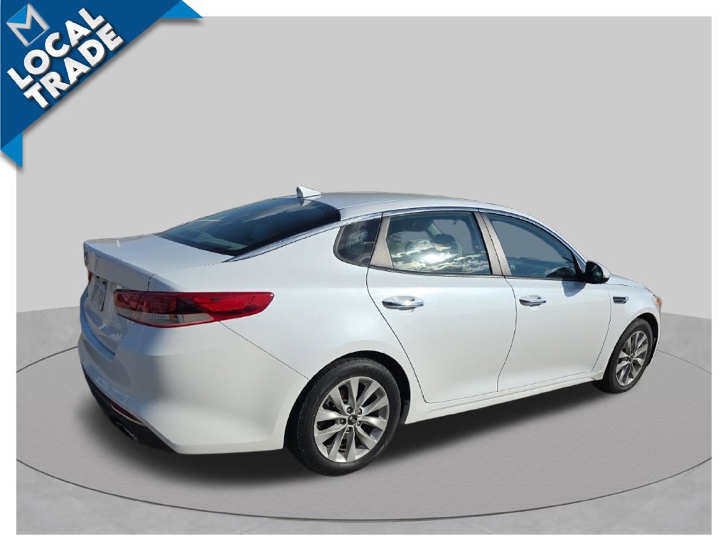 Used 2017 Kia Optima LX w/ Option Group 014 FWD image 6