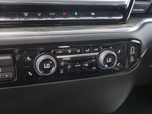 Used 2025 Chevrolet Silverado 2500 LTZ AWD/4WD image 22