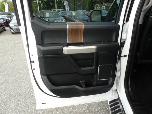 Used 2017 Ford F150 Lariat AWD/4WD image 37