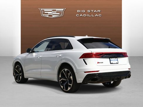 Used 2024 Audi RS Q8 4.0T w/ Black Optic Package image 3