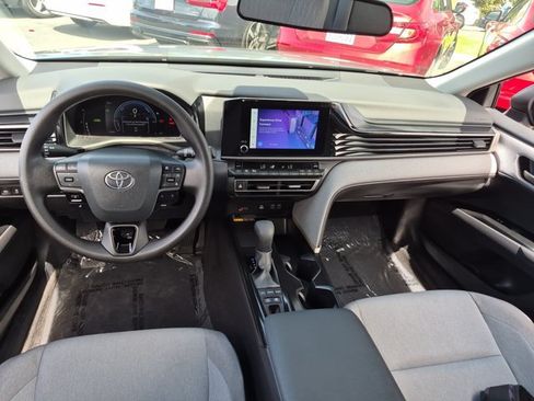 Used 2025 Toyota Camry LE FWD image 16