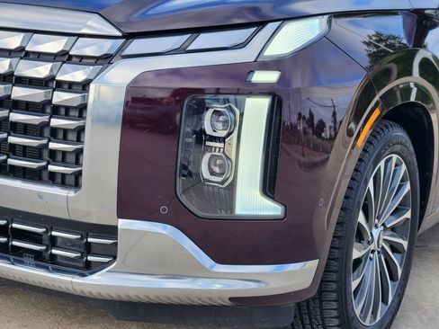Used 2023 Hyundai Palisade Calligraphy w/ Cargo Package AWD/4WD image 9