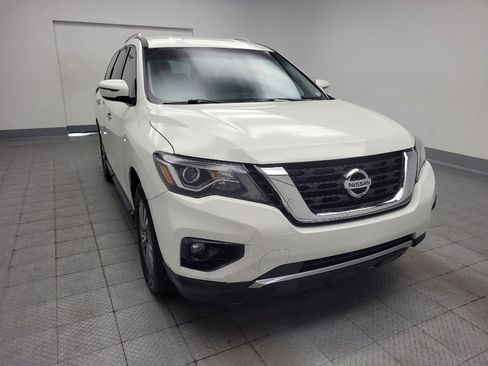 Used 2019 Nissan Pathfinder SV AWD/4WD image 14