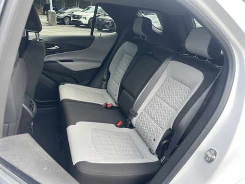 Used 2024 Chevrolet Equinox LS w/ LS Convenience Package FWD image 16