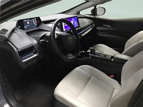 Certified 2024 Toyota Prius XLE image 12