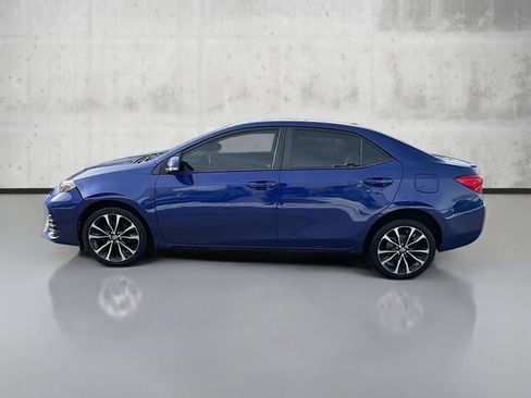 Used 2017 Toyota Corolla SE w/ SE Premium Package image 8