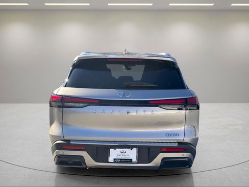 Used 2023 INFINITI QX60 Luxe w/ Performance Audio Package FWD image 4