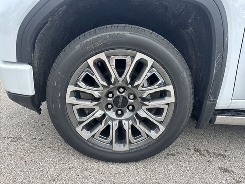 New 2026 GMC Sierra 1500 Denali Ultimate AWD/4WD image 10