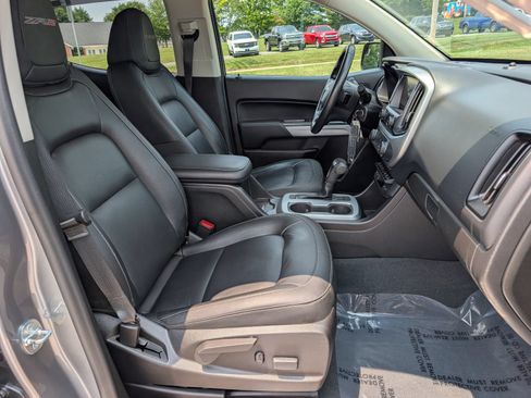 Used 2021 Chevrolet Colorado ZR2 w/ ZR2 Dusk Special Edition AWD/4WD image 12