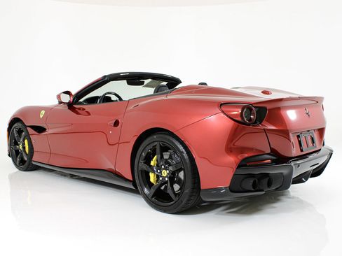 Certified 2023 Ferrari Portofino M RWD image 8