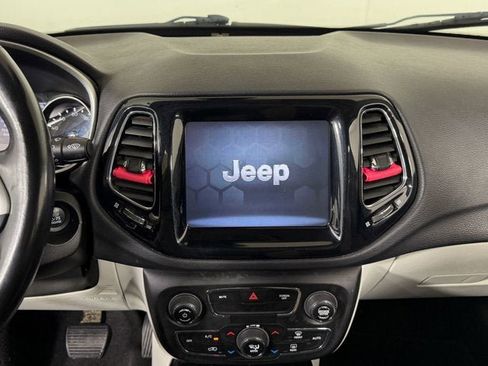 Used 2020 Jeep Compass Limited image 12
