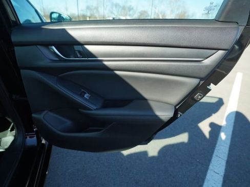 Used 2021 Honda Accord Sport Special Edition image 22