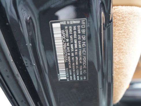 Used 2005 Porsche 911 Carrera image 15