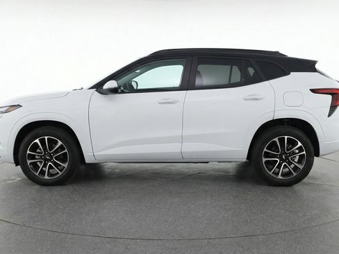 Used 2025 Chevrolet TrailBlazer LT image 5