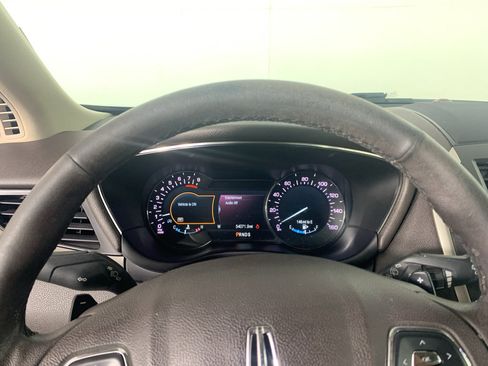 Used 2017 Lincoln MKC Premiere FWD image 22