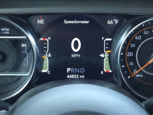 Used 2022 Jeep Wrangler Unlimited Sport image 30