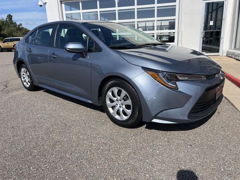 Used 2025 Toyota Corolla LE FWD image 8