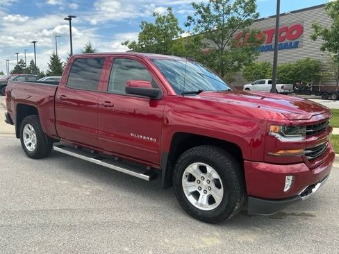 Used 2018 Chevrolet Silverado 1500 LT w/ All Star Edition AWD/4WD image 2