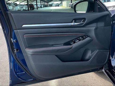 Certified 2023 Nissan Altima 2.5 SR image 21