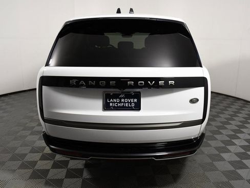 Used 2023 Land Rover Range Rover SE image 5