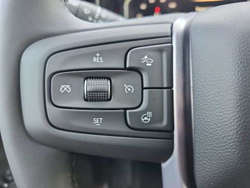 New 2026 GMC Sierra 1500 SLE image 19