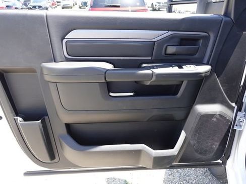 New 2025 RAM 3500 Tradesman AWD/4WD image 15