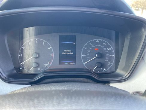 Used 2025 Toyota Corolla SE image 8