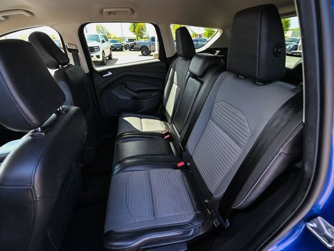Used 2019 Ford Escape SE FWD image 21