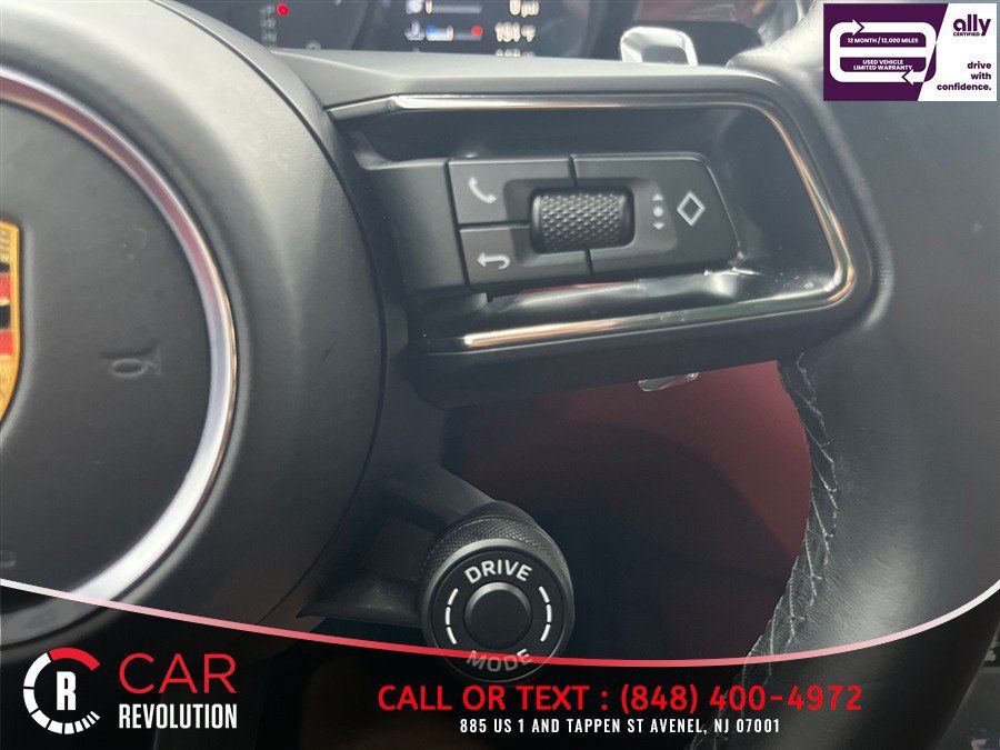 Used 2024 Porsche Macan GTS AWD/4WD image 29