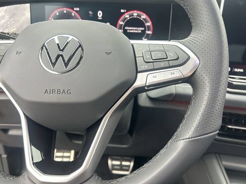 New 2026 Volkswagen Tiguan SE R-Line AWD/4WD image 21
