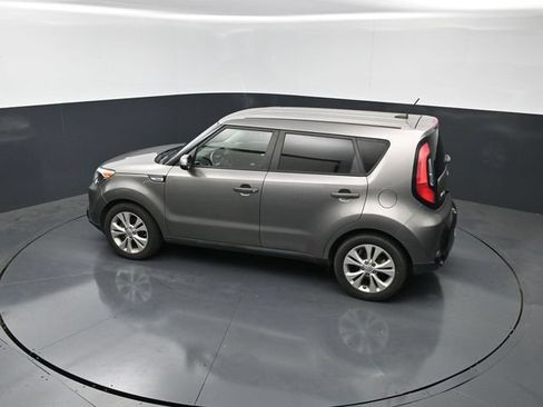 Used 2016 Kia Soul + w/ Audio Package FWD image 16