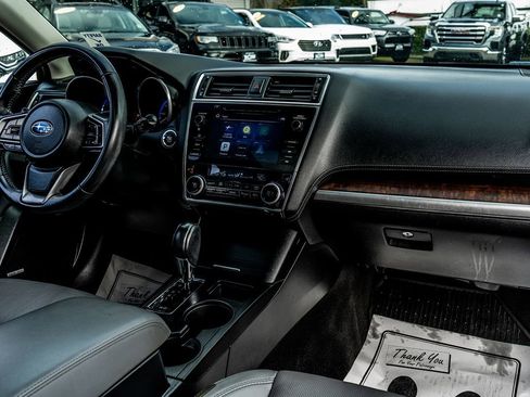 Used 2018 Subaru Outback 2.5i Limited image 39