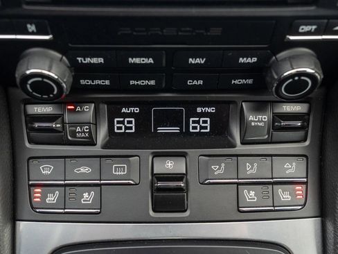 Used 2018 Porsche 718 Boxster GTS RWD image 88