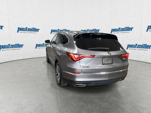 Used 2023 Acura MDX w/ Technology Package FWD image 9