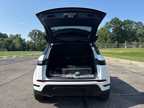 New 2026 Land Rover Range Rover Evoque S image 9