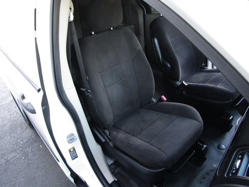 Used 2013 RAM C/V Tradesman FWD image 21
