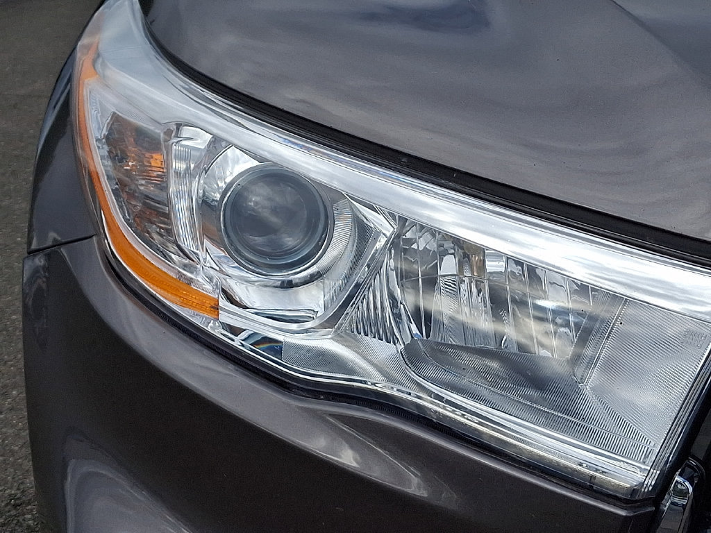 Used 2015 Toyota Highlander XLE FWD image 9