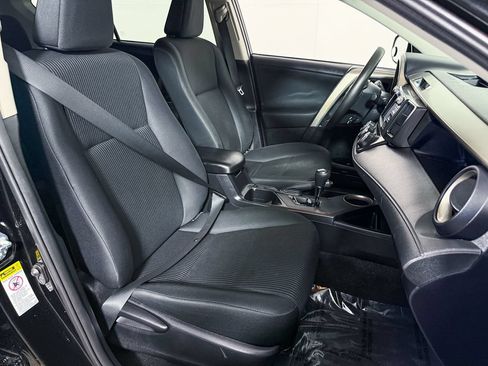 Used 2014 Toyota RAV4 LE FWD image 14