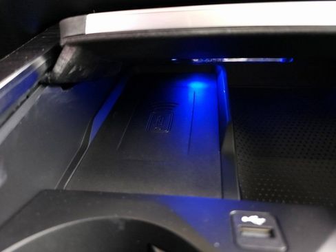 Used 2026 BMW X5 xDrive40i w/ M Sport Package image 30