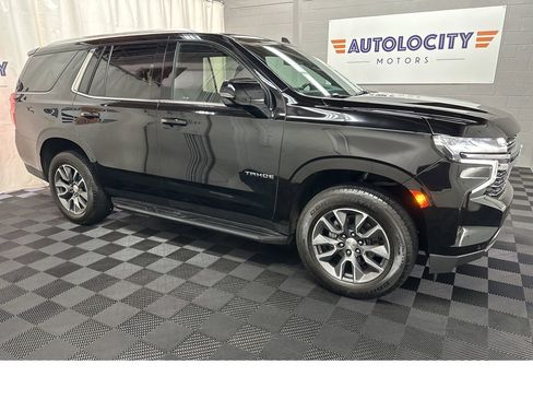 Used 2024 Chevrolet Tahoe LT w/ LT Signature Package image 2