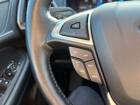 Used 2023 Ford Edge SEL image 34