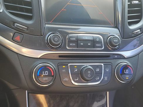 Used 2014 Chevrolet Impala LT w/ Premium Seating Package FWD image 28