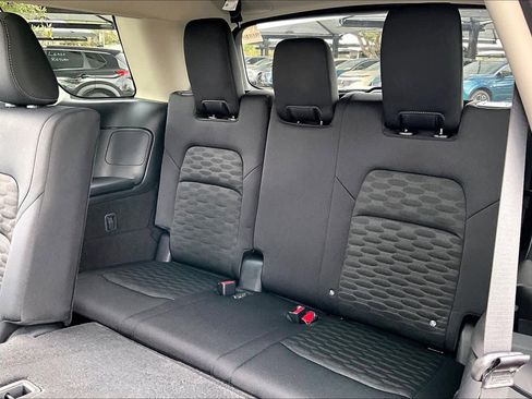 New 2026 Nissan Pathfinder SV image 20