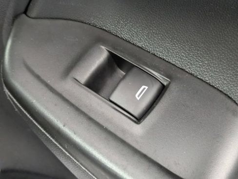 Used 2021 Chevrolet TrailBlazer LS AWD/4WD image 29
